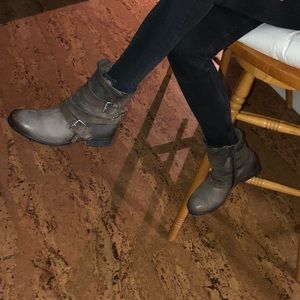 Miz Mooz Womens Savvy Fashion Boot
